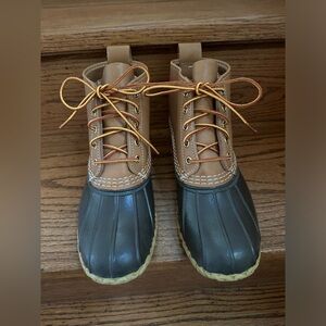 Women’s LL Bean Boots 6” Size 8